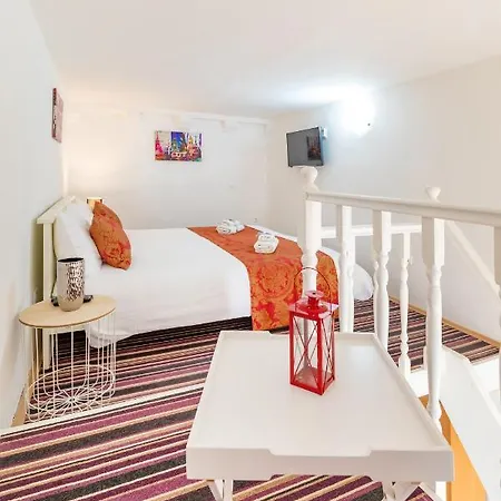 Summer Breeze Old Town Apartment *